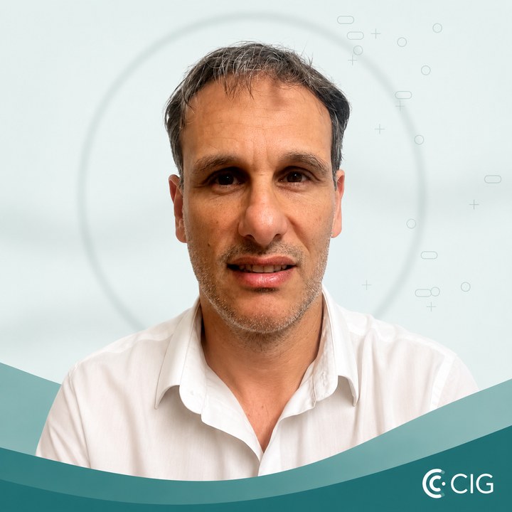 Dr. Rodrigo Ubeira